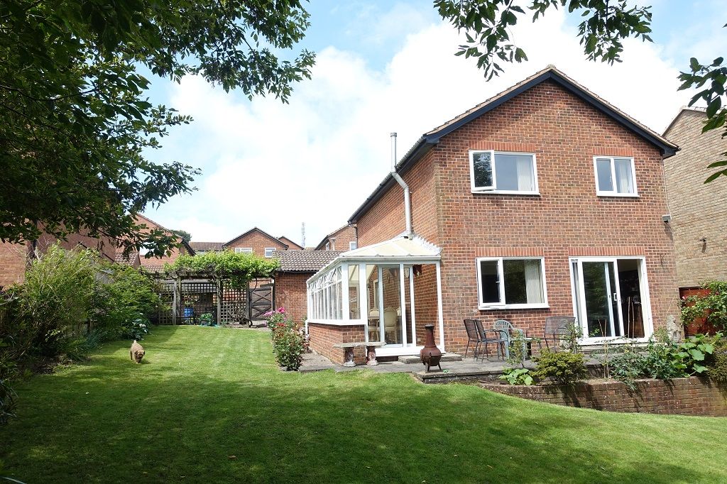 Superb 4 Bedroom Detached Home